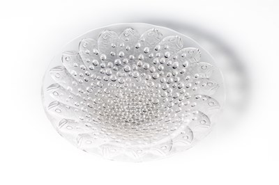 Lot 100 - Lalique, a Roscoff clear glass bowl, border of...