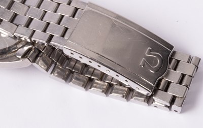 Lot 14 - A gentleman’s 1970s Omega Constellation wristwatch