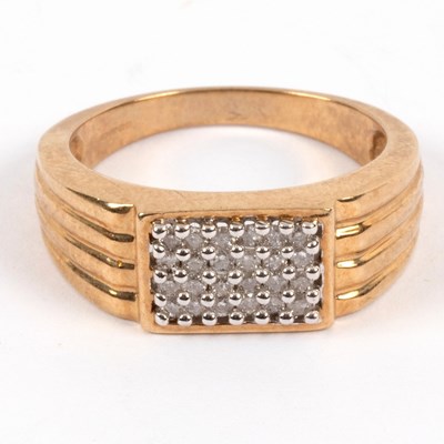 Lot 18 - A gentleman's 9ct gold and diamond signet ring,...