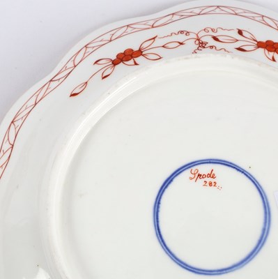 Lot 102 - A Spode Imari pattern shell-shaped dish, two...