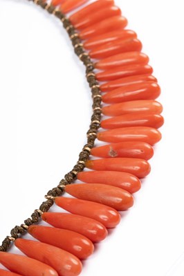 Lot 268 - A Victorian coral fringe necklace