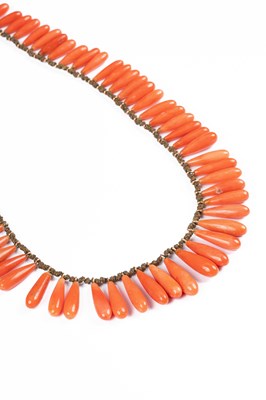 Lot 268 - A Victorian coral fringe necklace