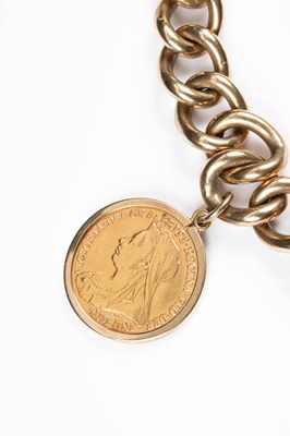 Lot 208 - A 9ct yellow gold charm bracelet