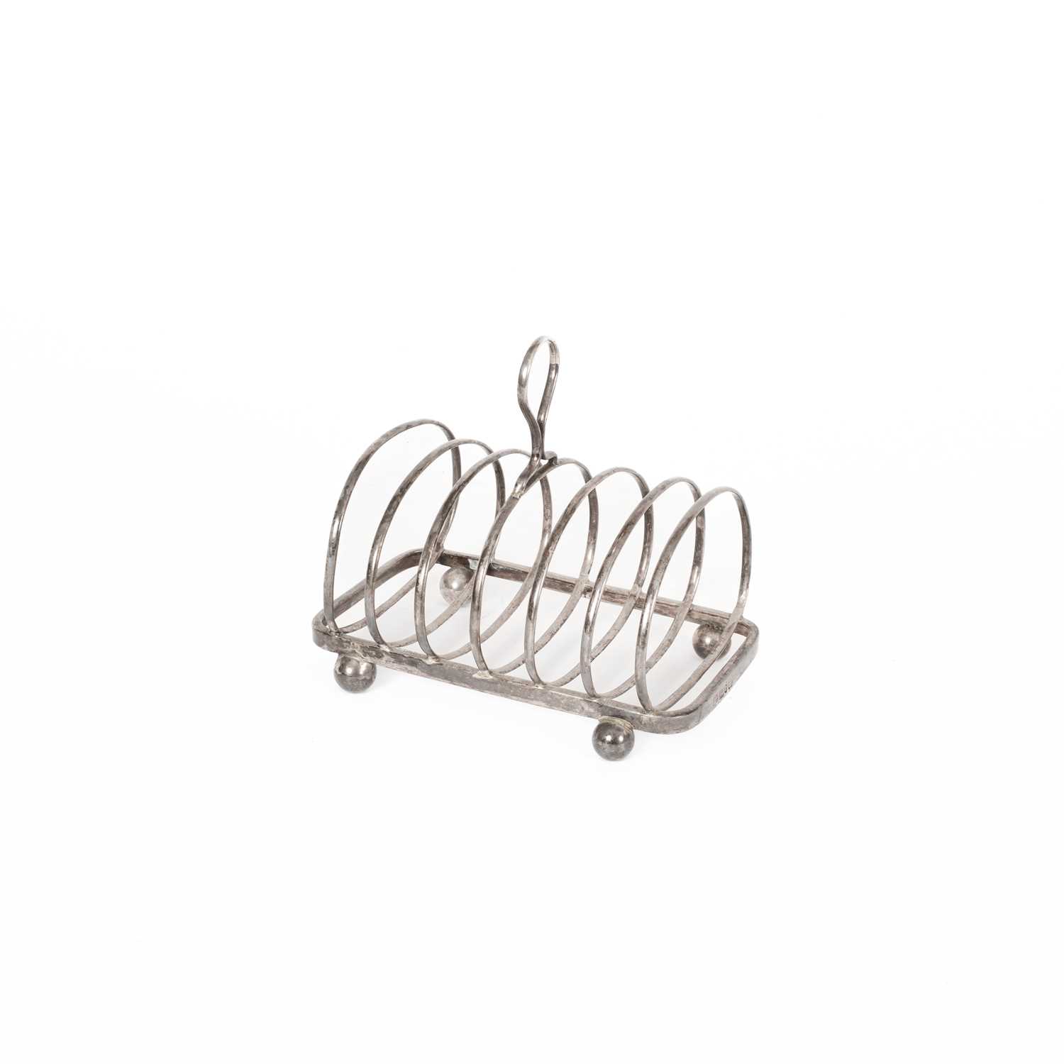Lot 44 - A William IV silver toast rack