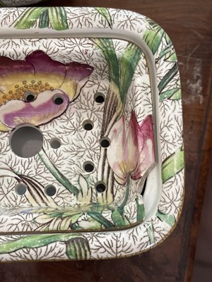 Lot 261 - A Staffordshire pottery wash set