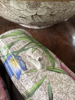 Lot 261 - A Staffordshire pottery wash set