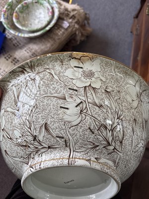 Lot 261 - A Staffordshire pottery wash set