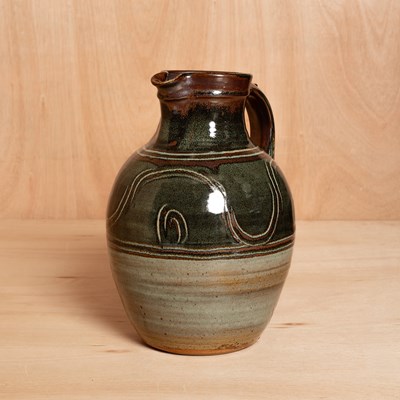 Lot 419 - Ray Finch (1914-2012) for Winchcombe Pottery