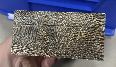 Lot 24 - Stuart Devlin (1931-2018) A textured silver gilt cigar box