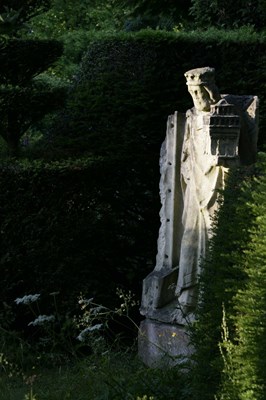 Lot 560 - A carved stone figure of Henry III from the old Palace of Westminster