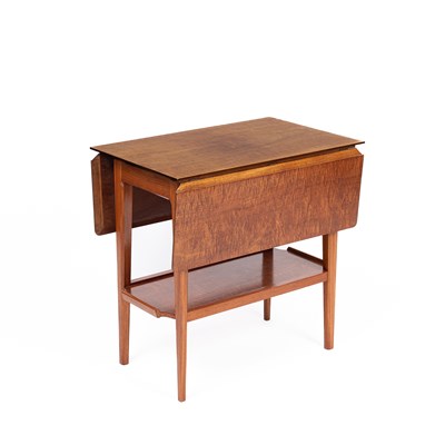 Lot 7 - A small Arts & Crafts style maple fiddleback dropleaf table