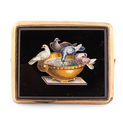 Lot A 19th Century Italian micromosaic brooch
